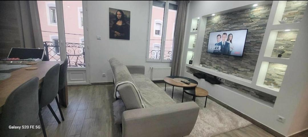Les Suite Appartement A Chalon Sur Saone Szoba fotó